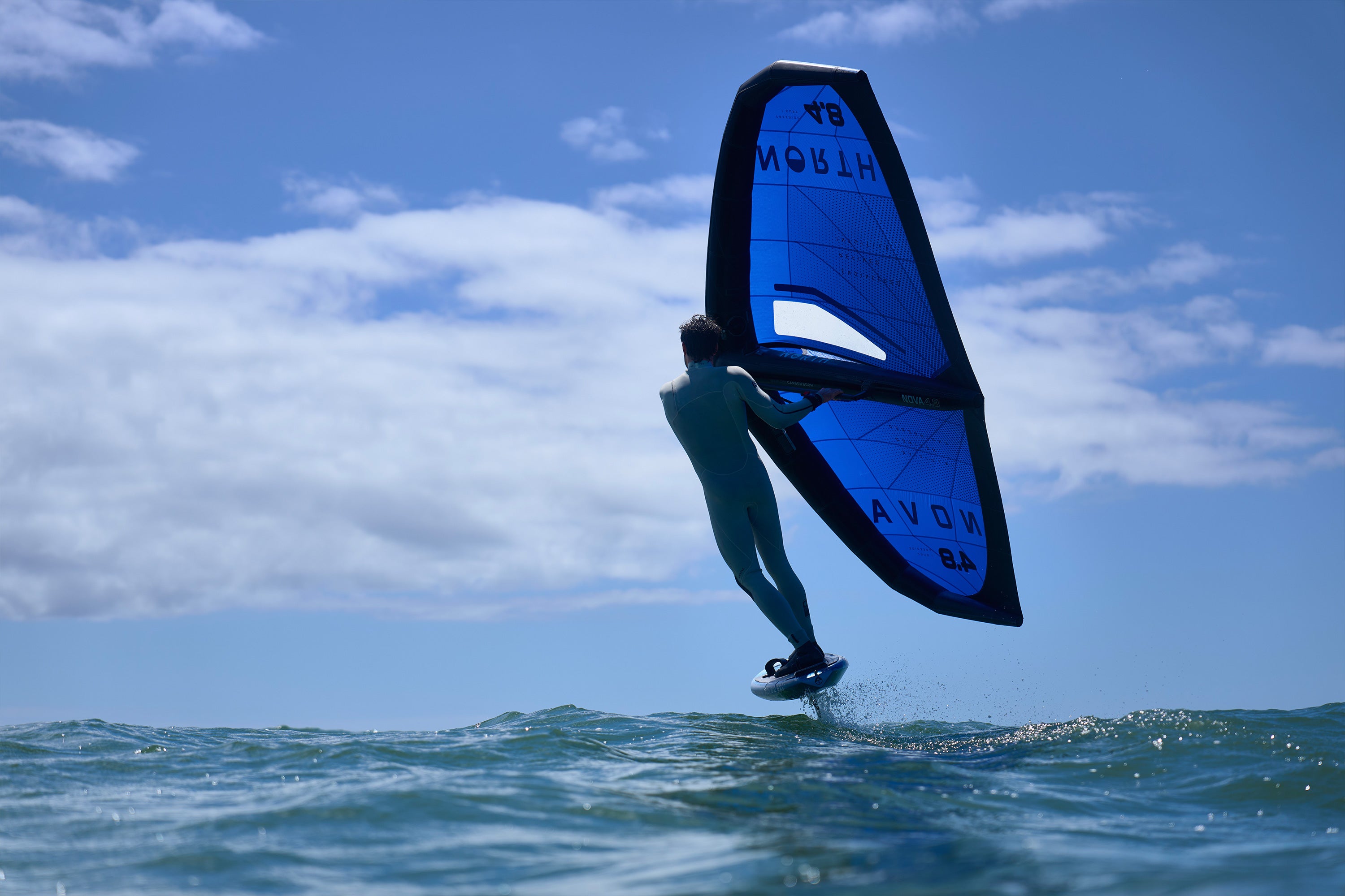 North - Griplock Wing Boom