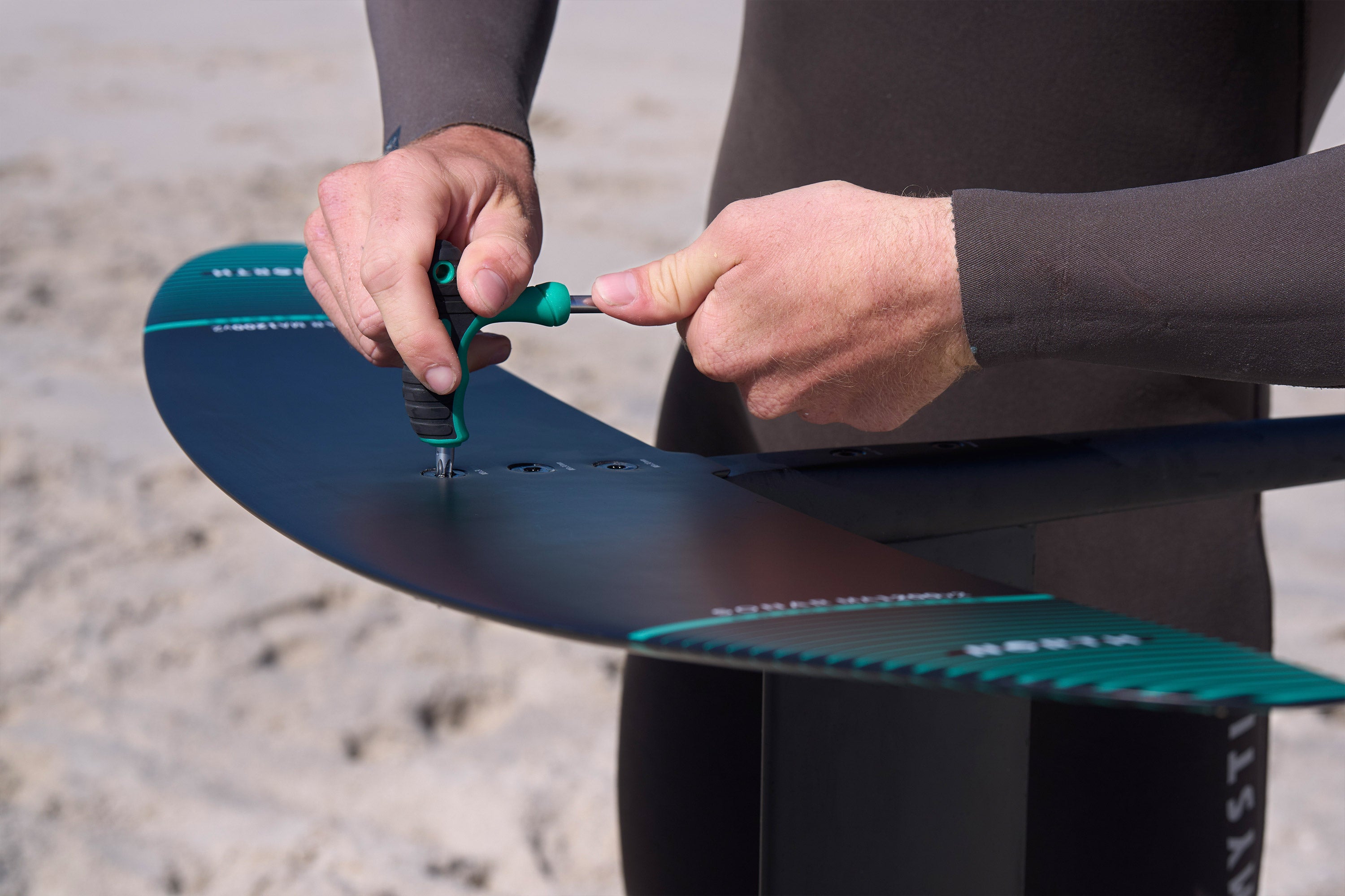 North - Sonar MA1200v2 Prime Front Wing