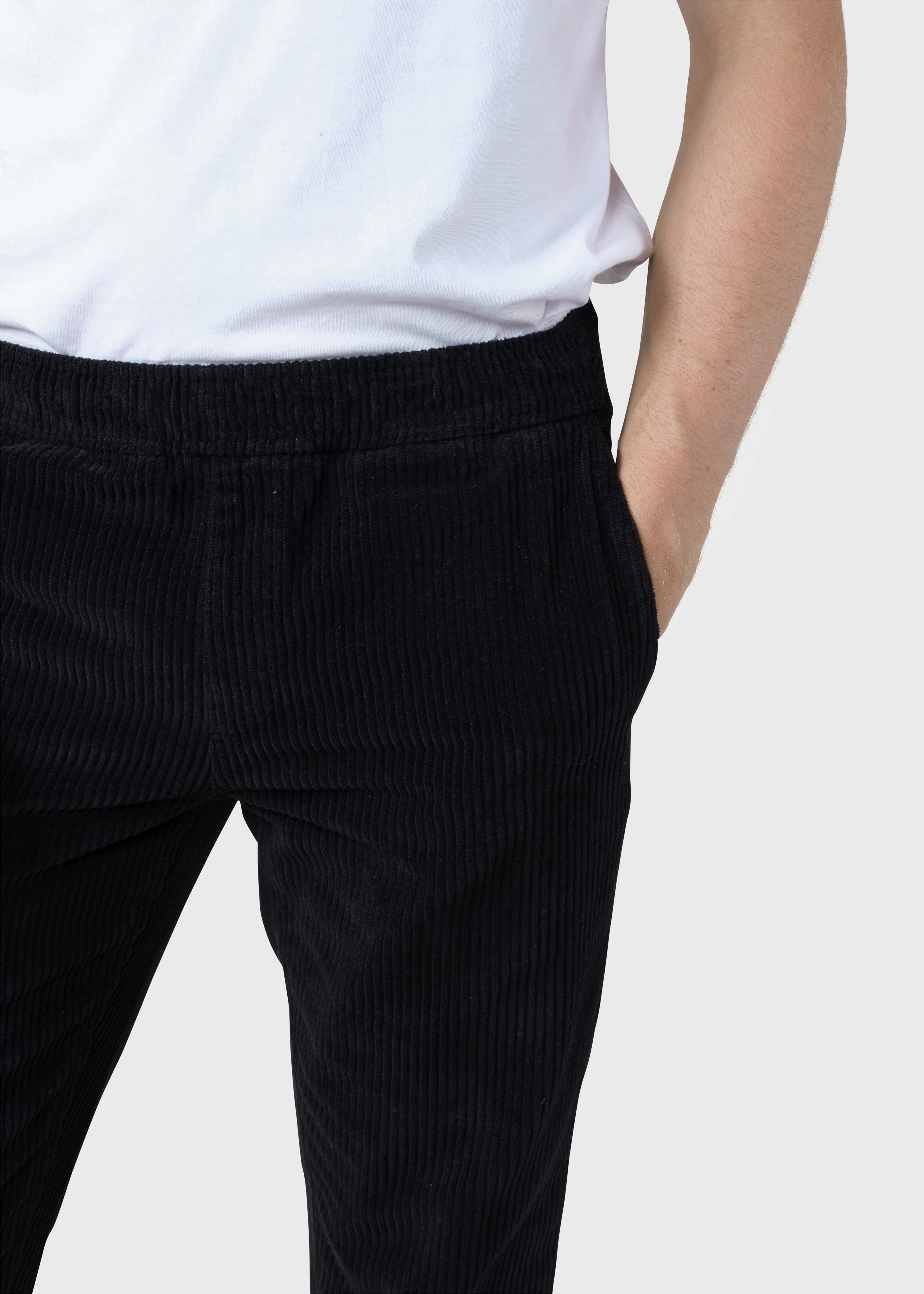 Elliot Jumbo Corduroy Chino - Black