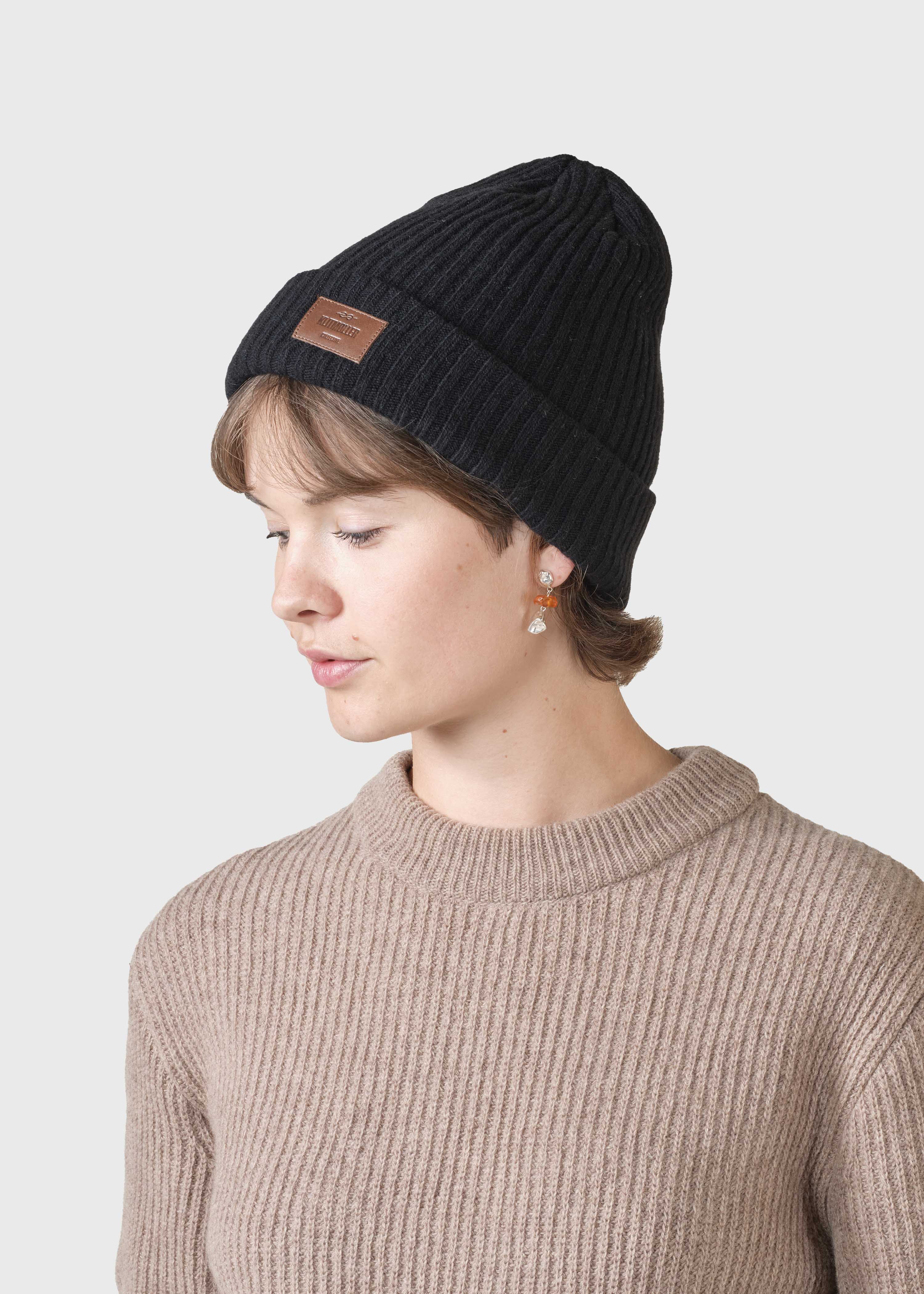 Heavy Rib Beanie - Black