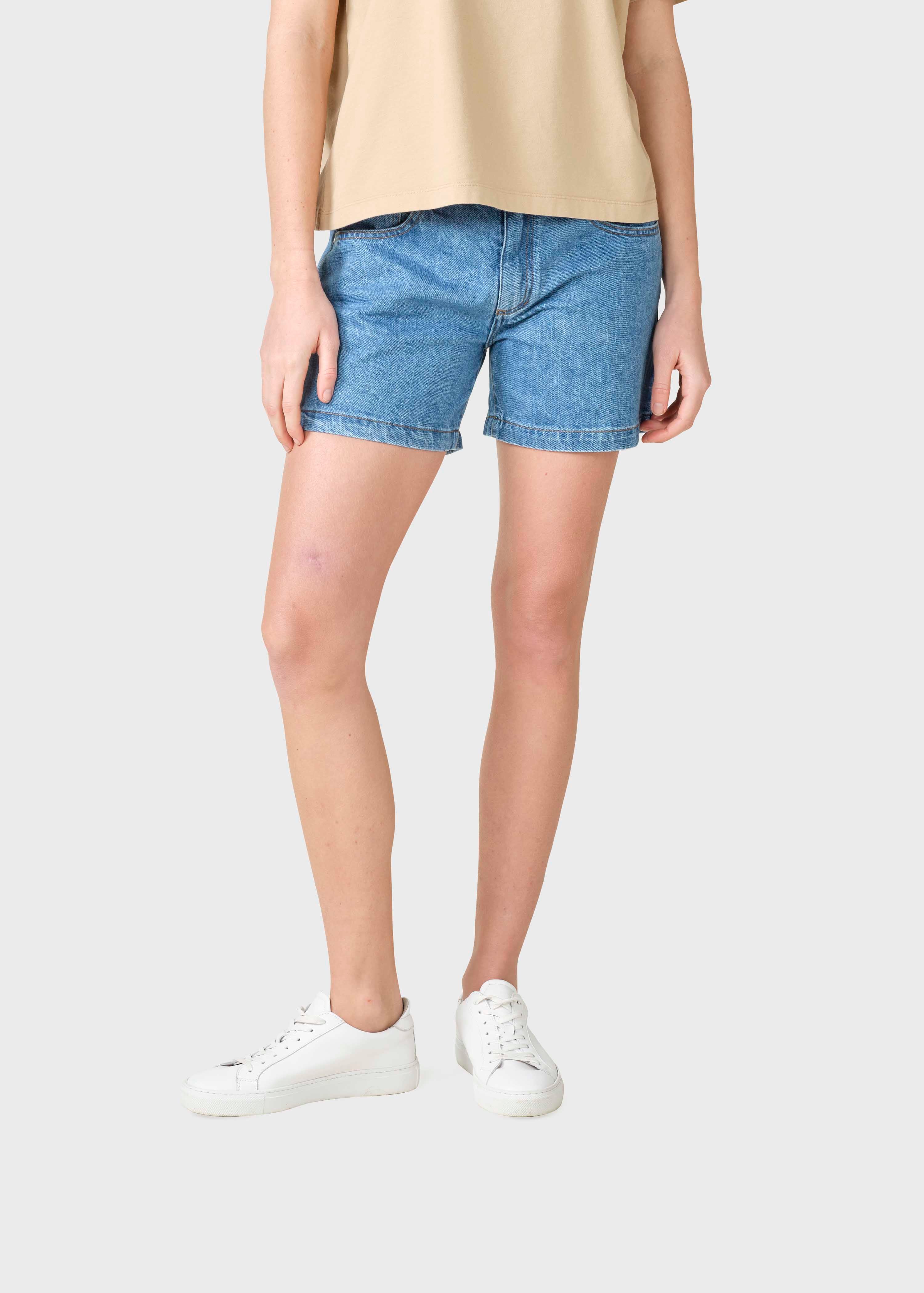 Jenna Shorts - Light Blue Stonewash