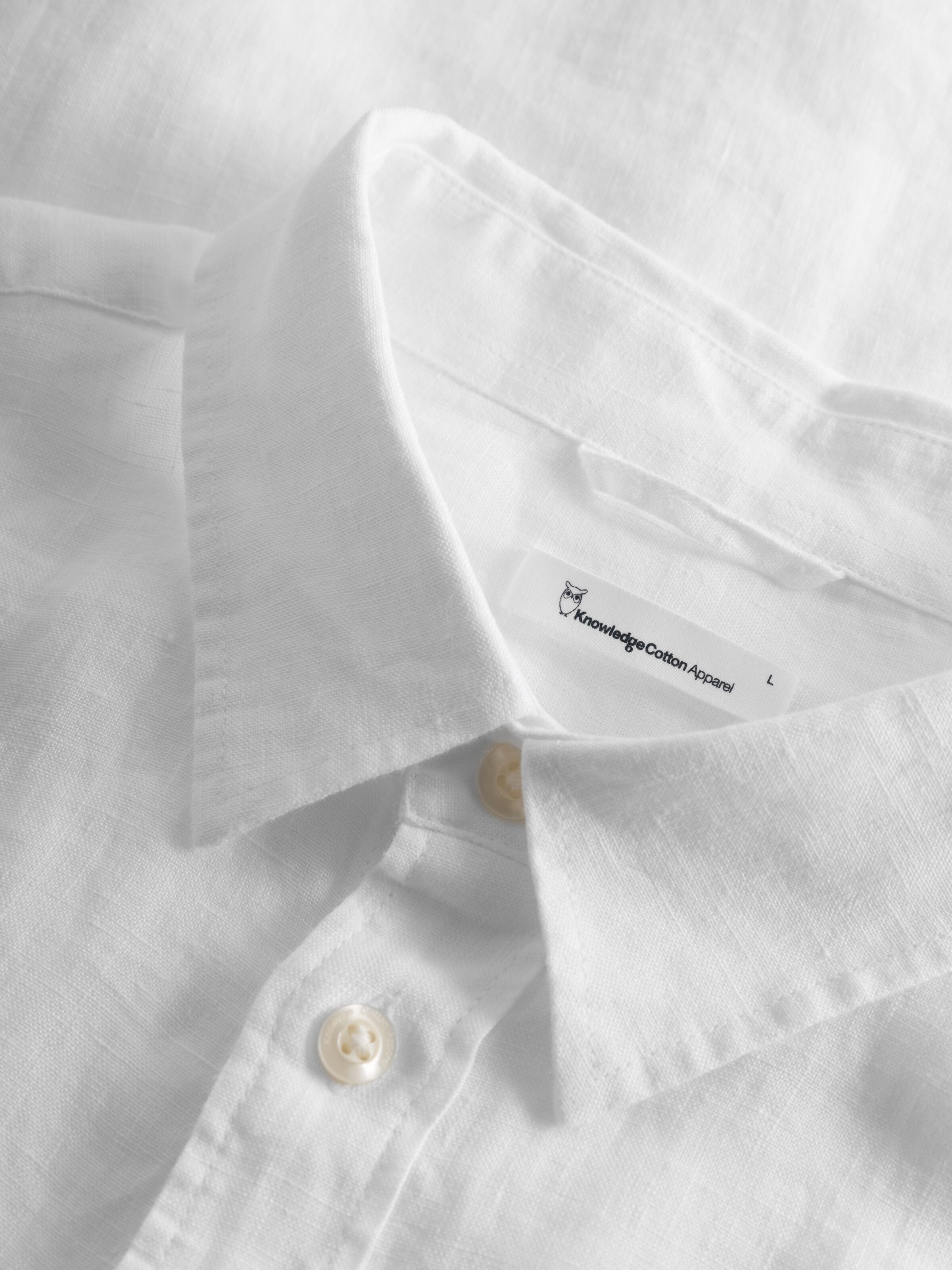 KnowledgeCotton Apparel - Custom fit linen shirt GOTS/Vegan - Bright White