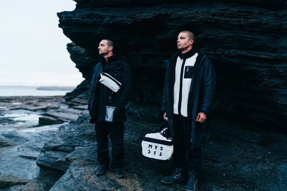 Mystic Duffle DTS - Black