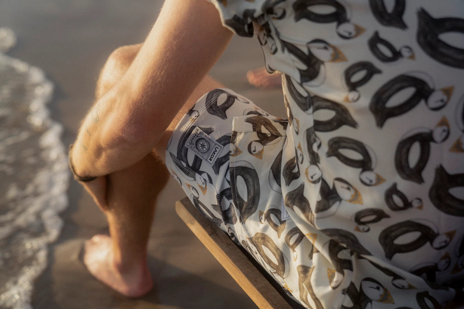 Lakor - puffin shorts