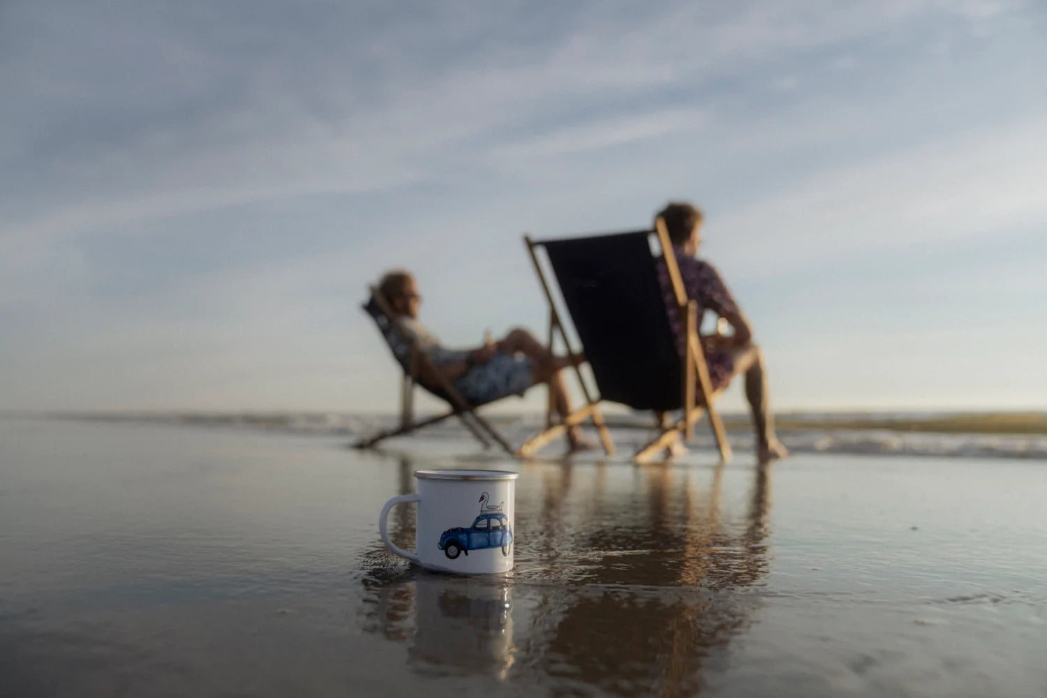 Lakor - swan on wheels Emaljekrus