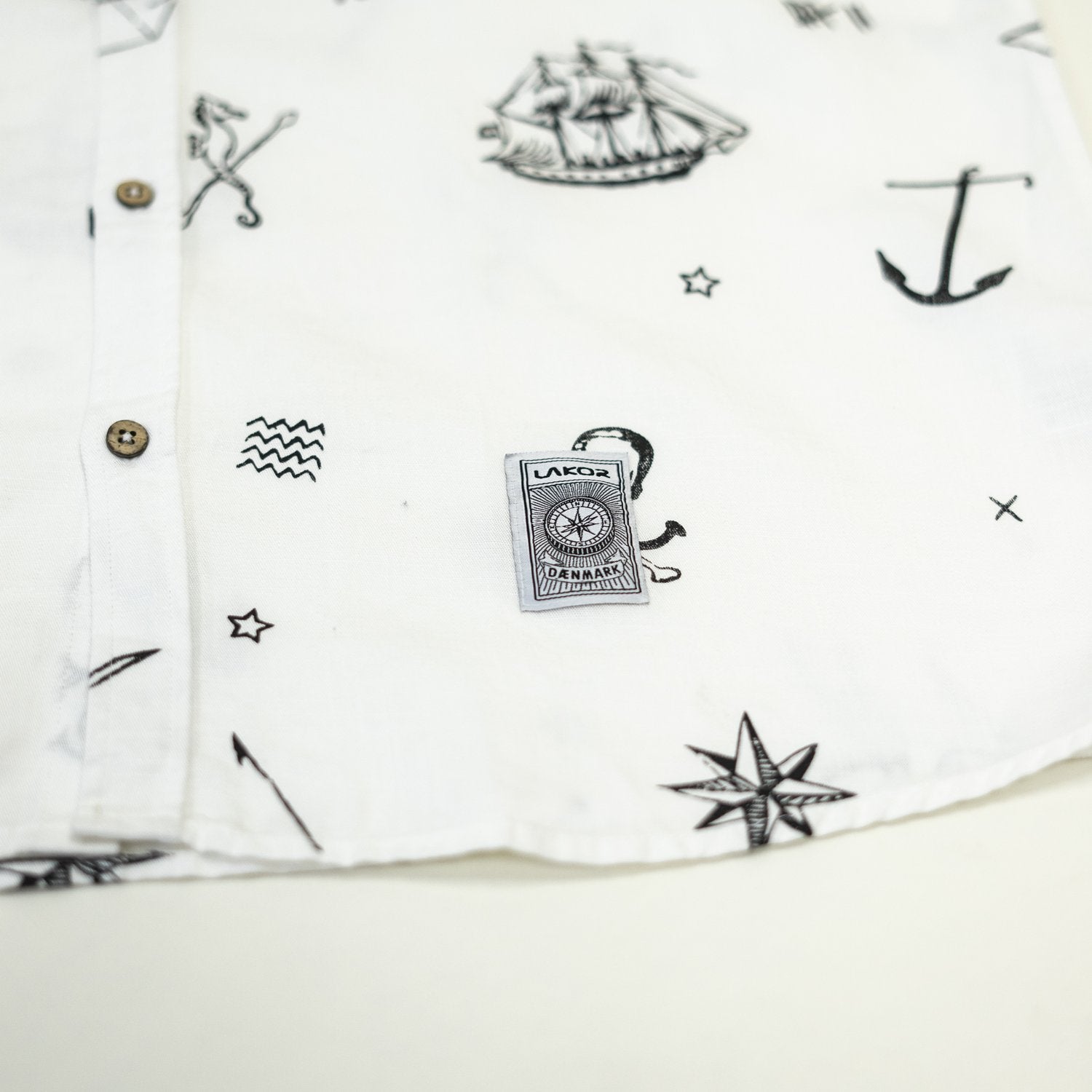 Lakor - Tattoo skjorte