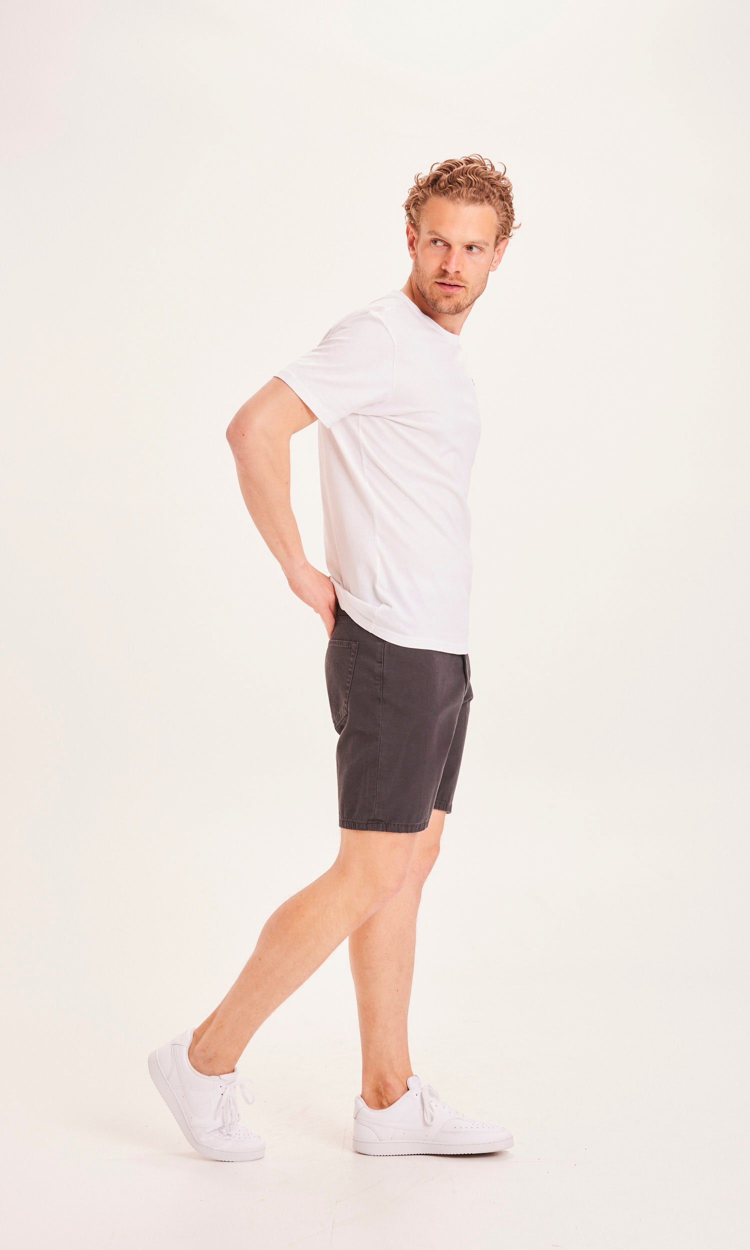 Knowledgecotton Appareal BIRCH 5-pocket shorts - GOTS/Vegan Black Jet