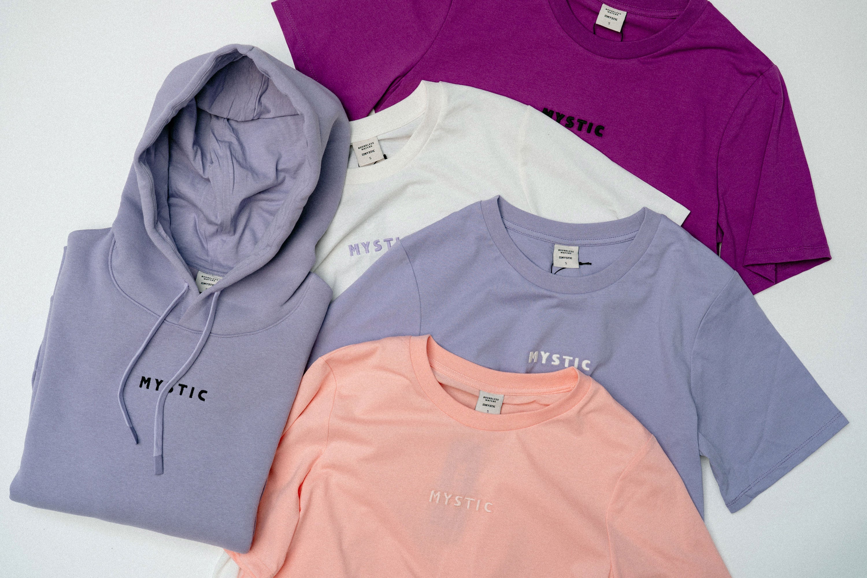 Brand Season Tee Women