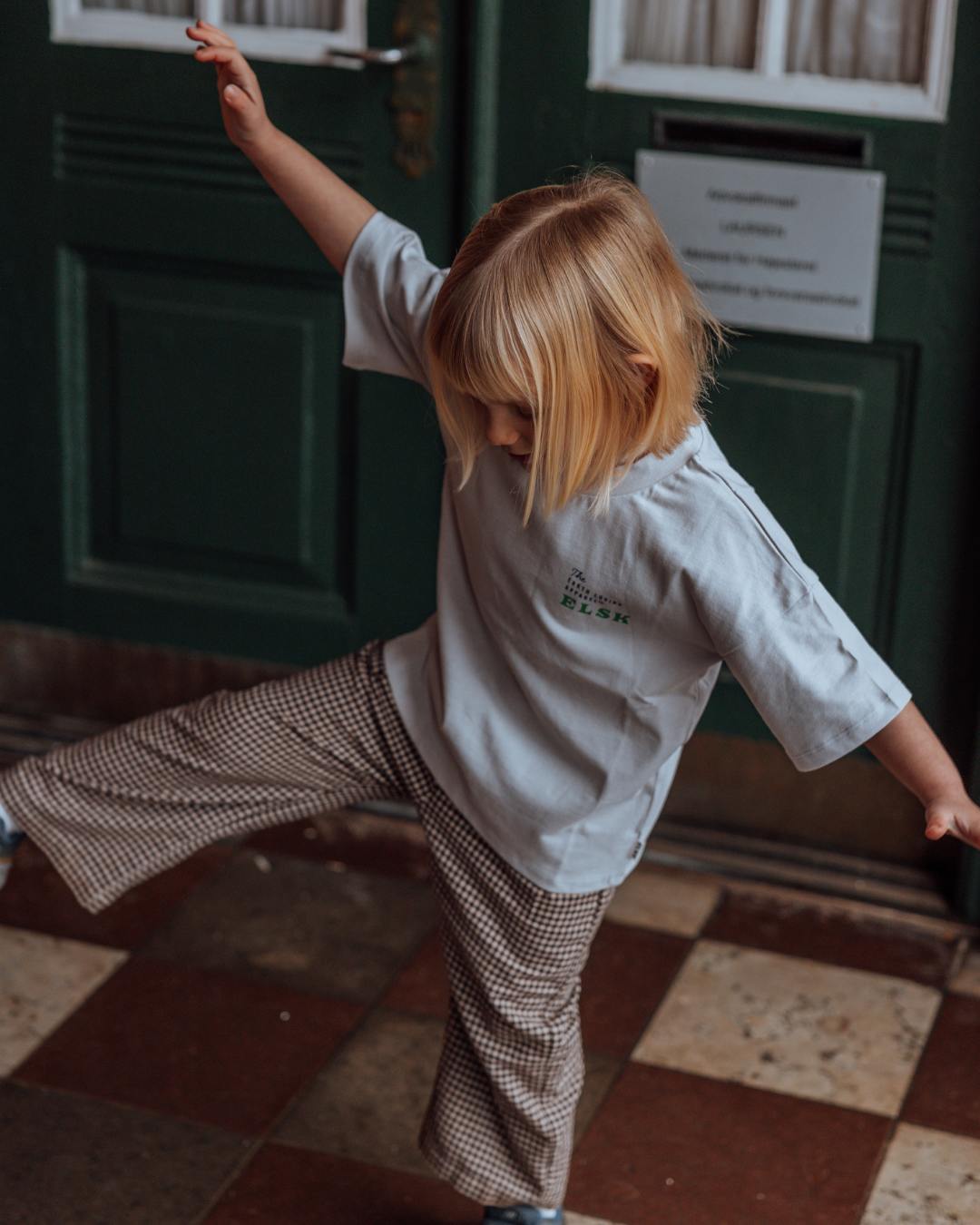 Globe Statement Bp Kids Brushed T-Shirt