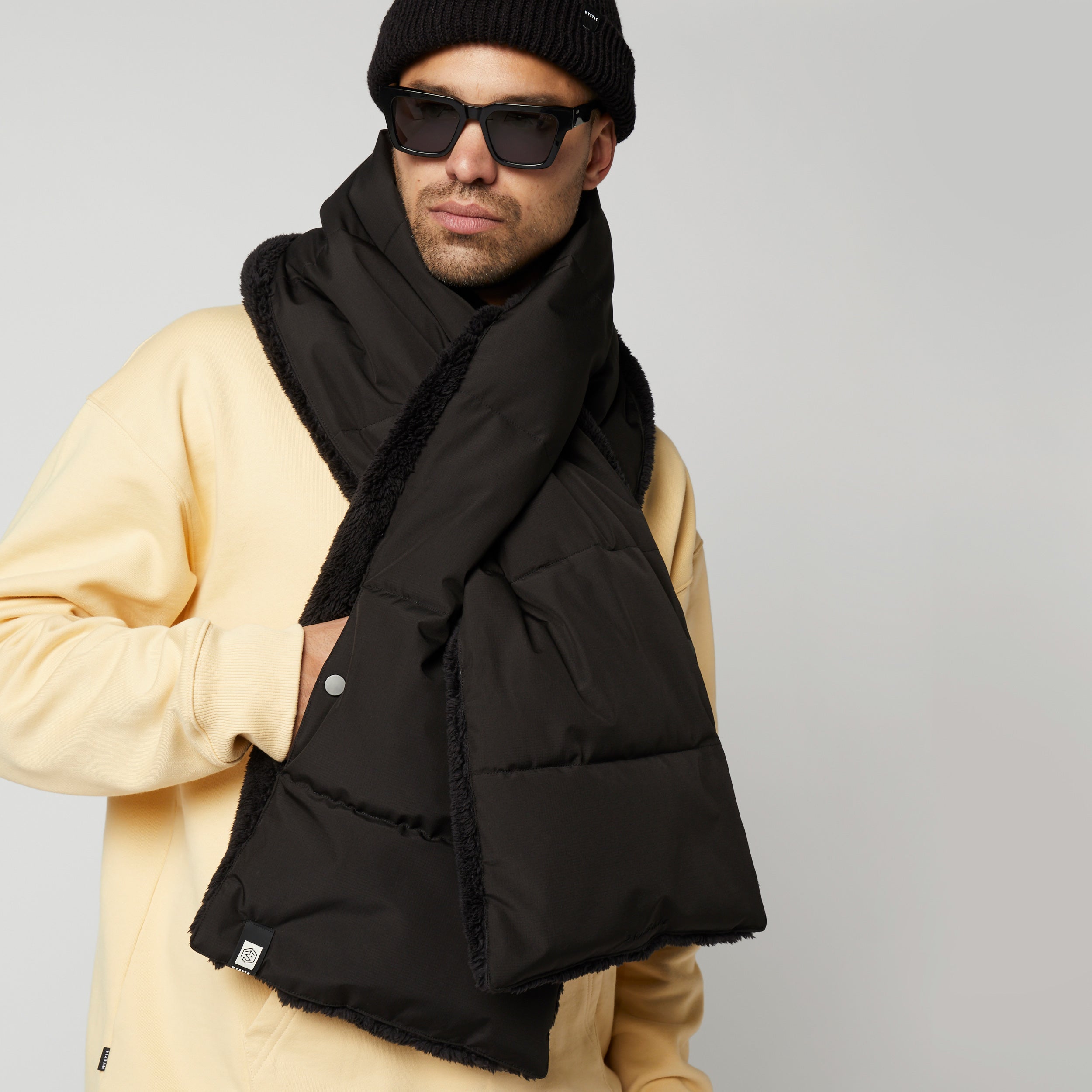 DTS Padded Shawl - Black