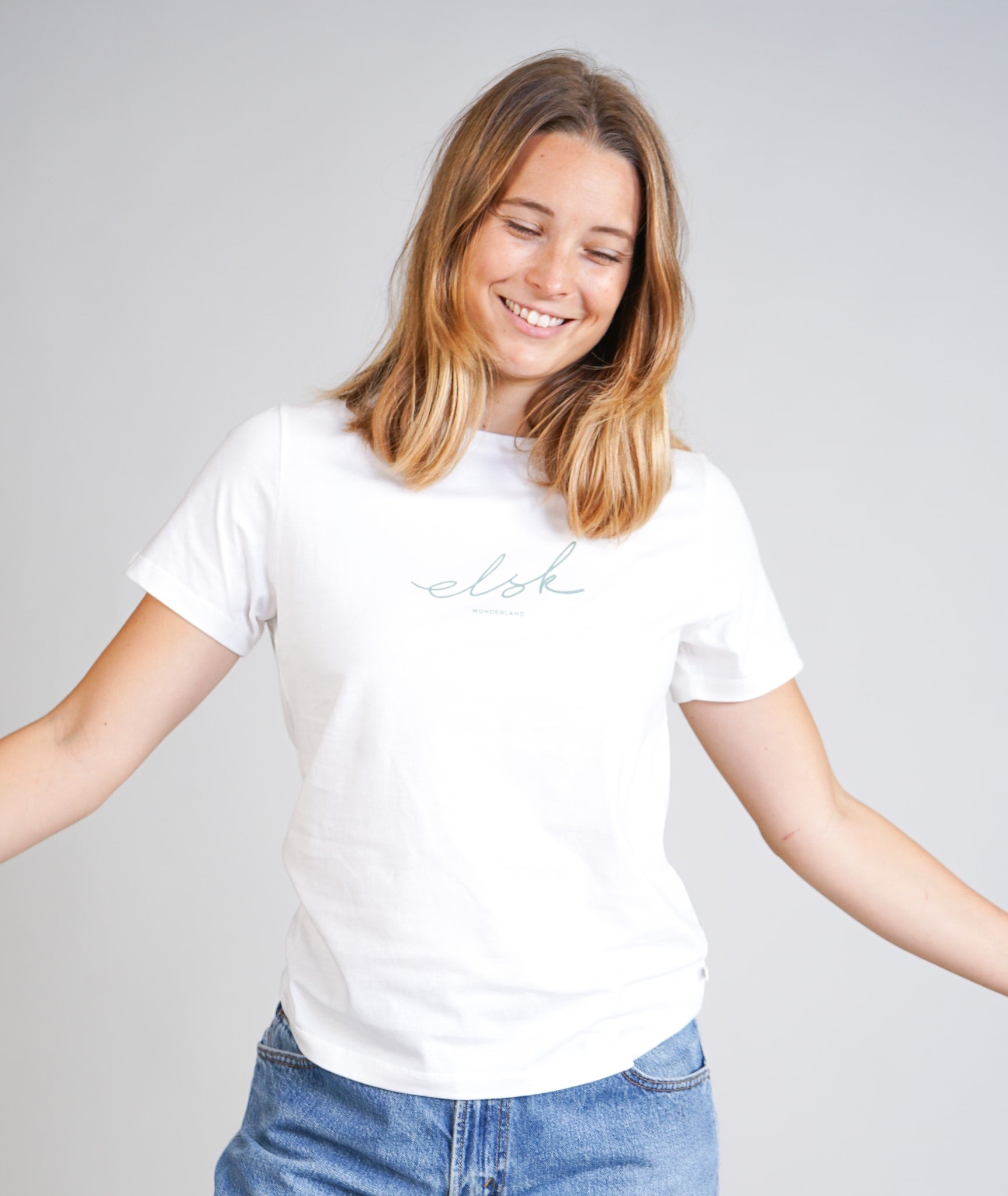 Signed Women'S Essential T-Shirt