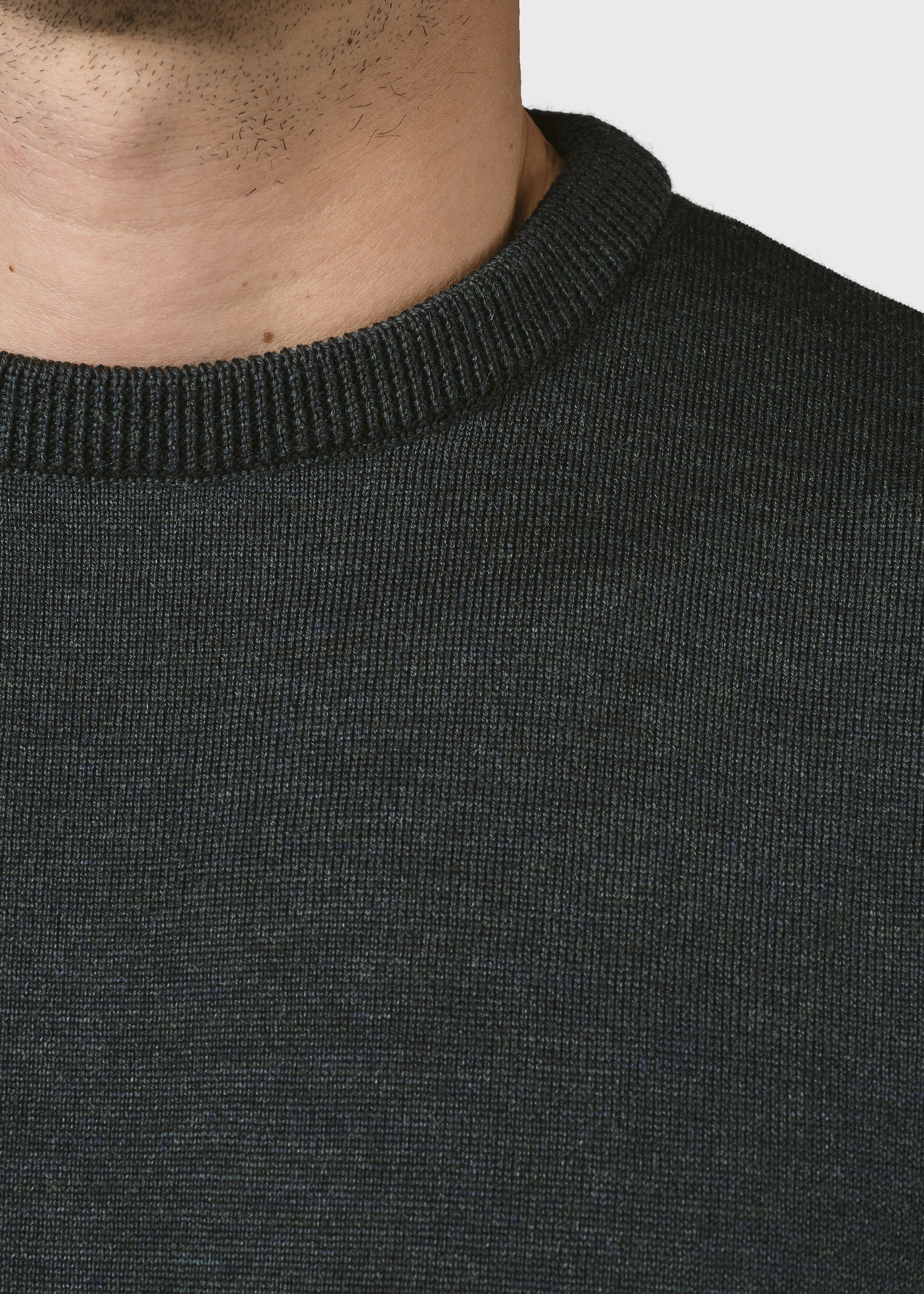 Mens Basic Merino Knit - Olive
