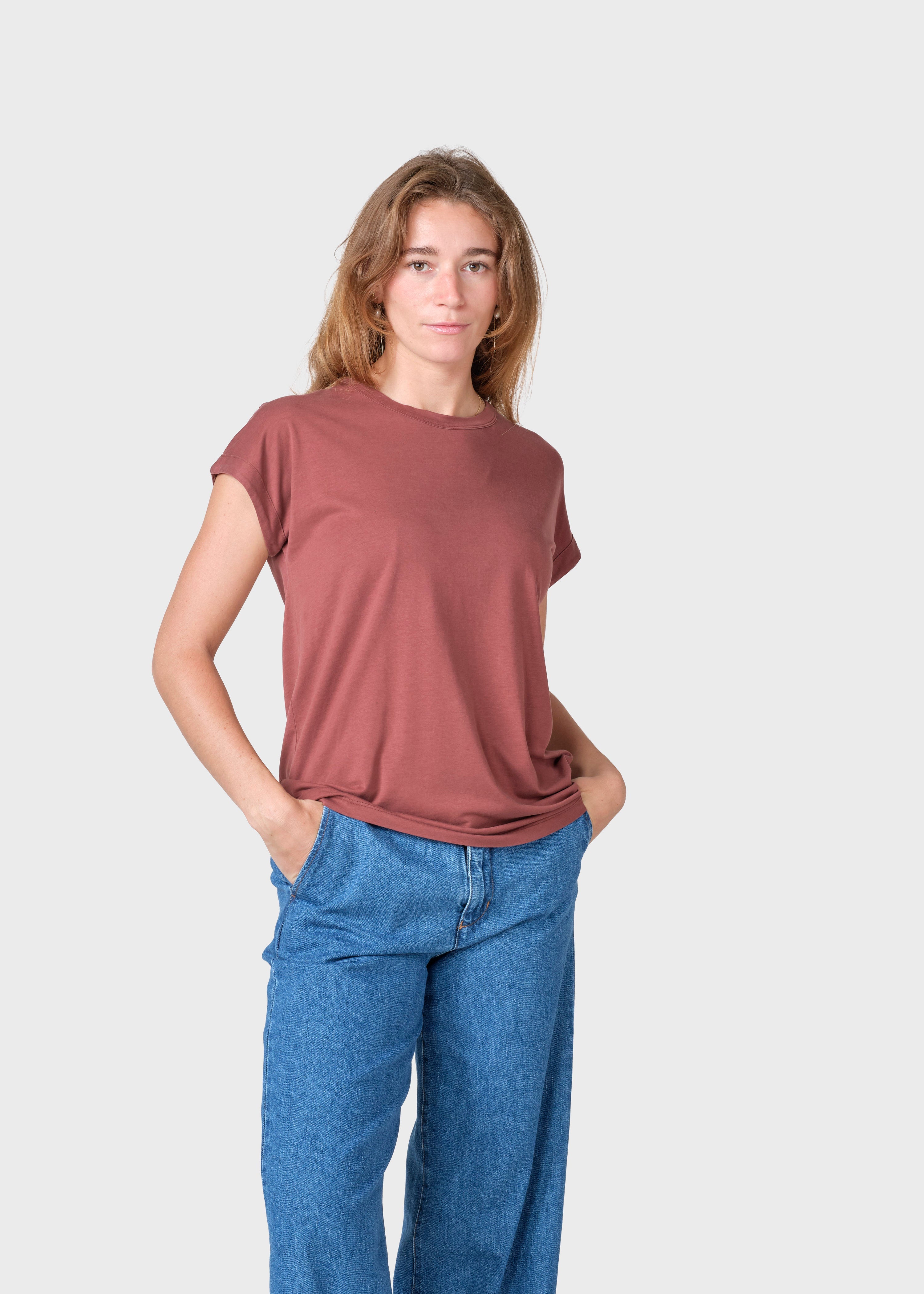 Sigrid Tee - Burgundy