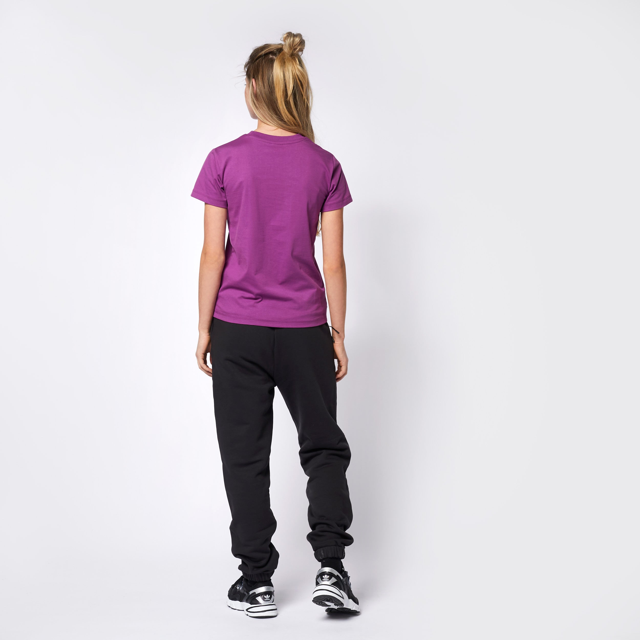 Brand Season Tee Women