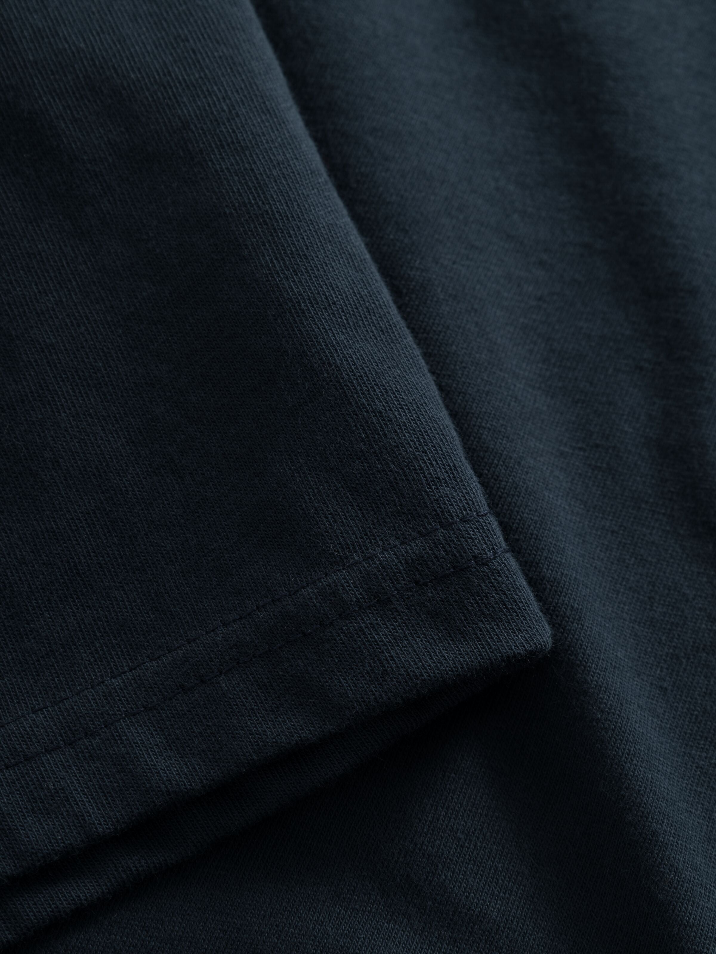 KnowledgeCotton Apparel  - Regular whale front print t-shirt - GOTS/Vegan - Total Eclipse