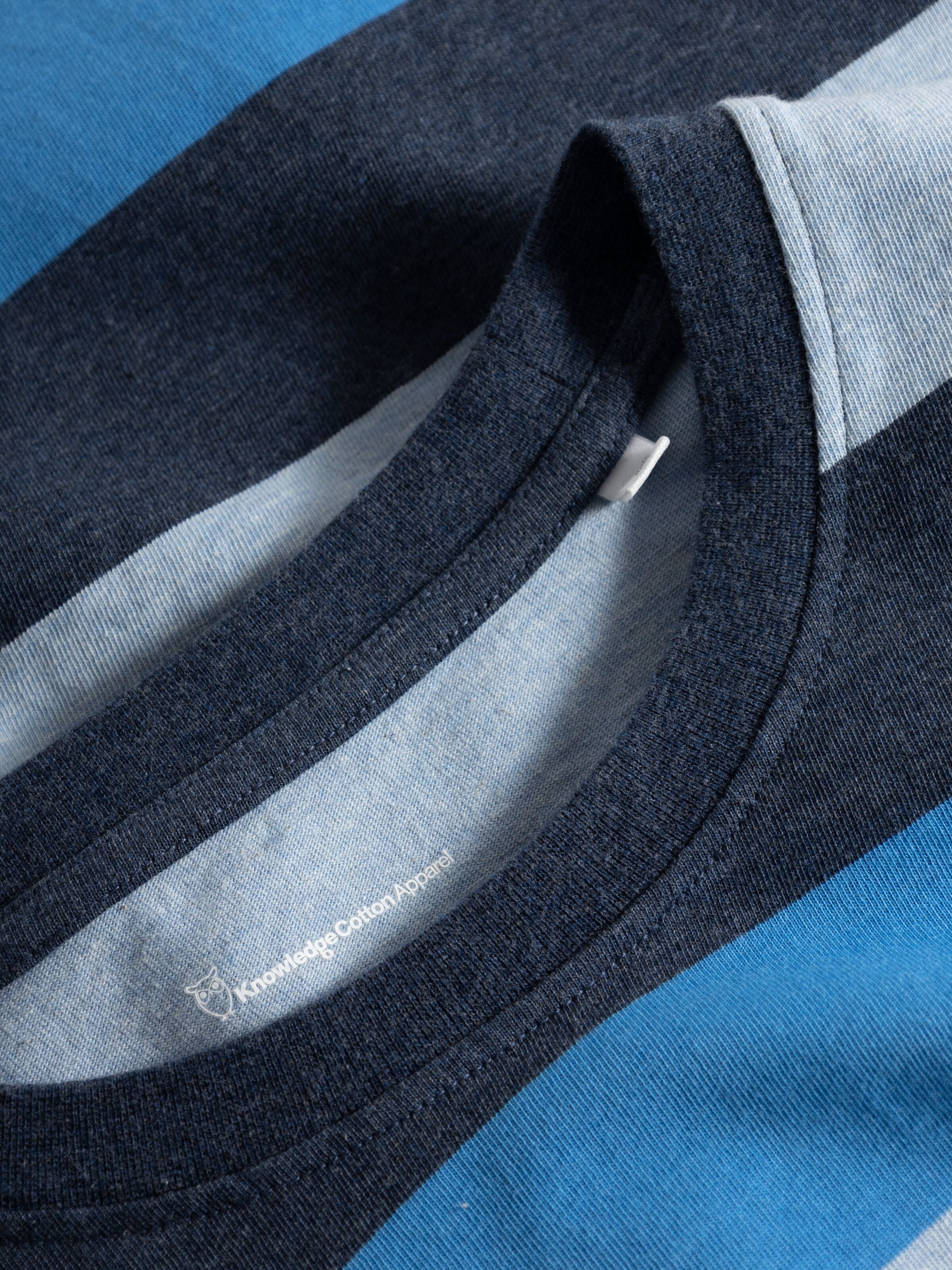 KnowledgeCotton Apparel  - Regular block striped t-shirt - GOTS - Campanula