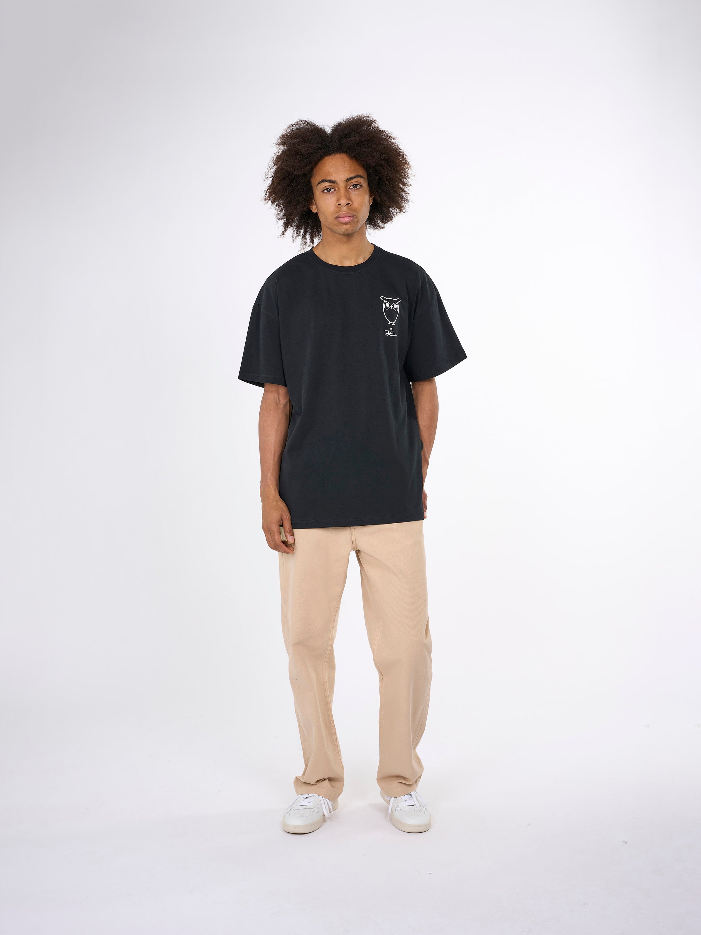 KnowledgeCotton Apparel  - Loose camp front print t-shirt - GOTS - Black Jet
