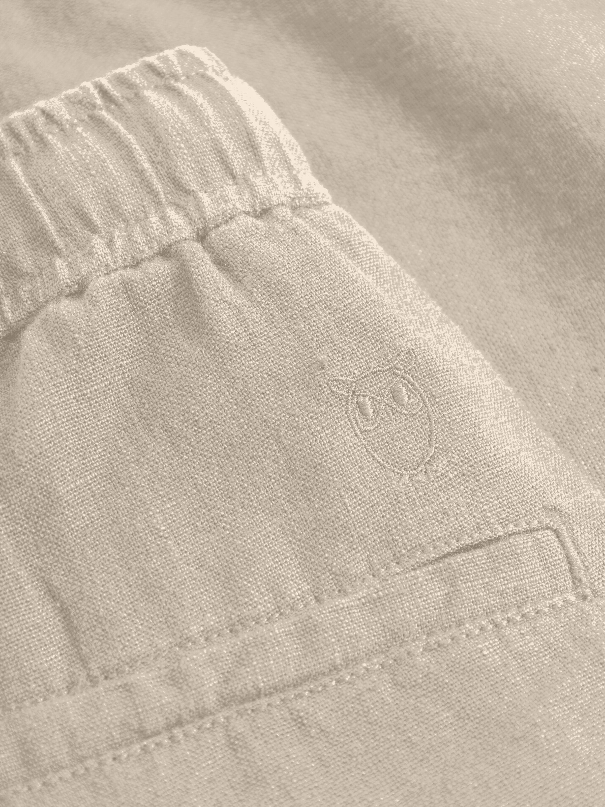 KnowledgeCotton Apparel  - Loose Linen shorts - GOTS/Vegan - Light feather gray