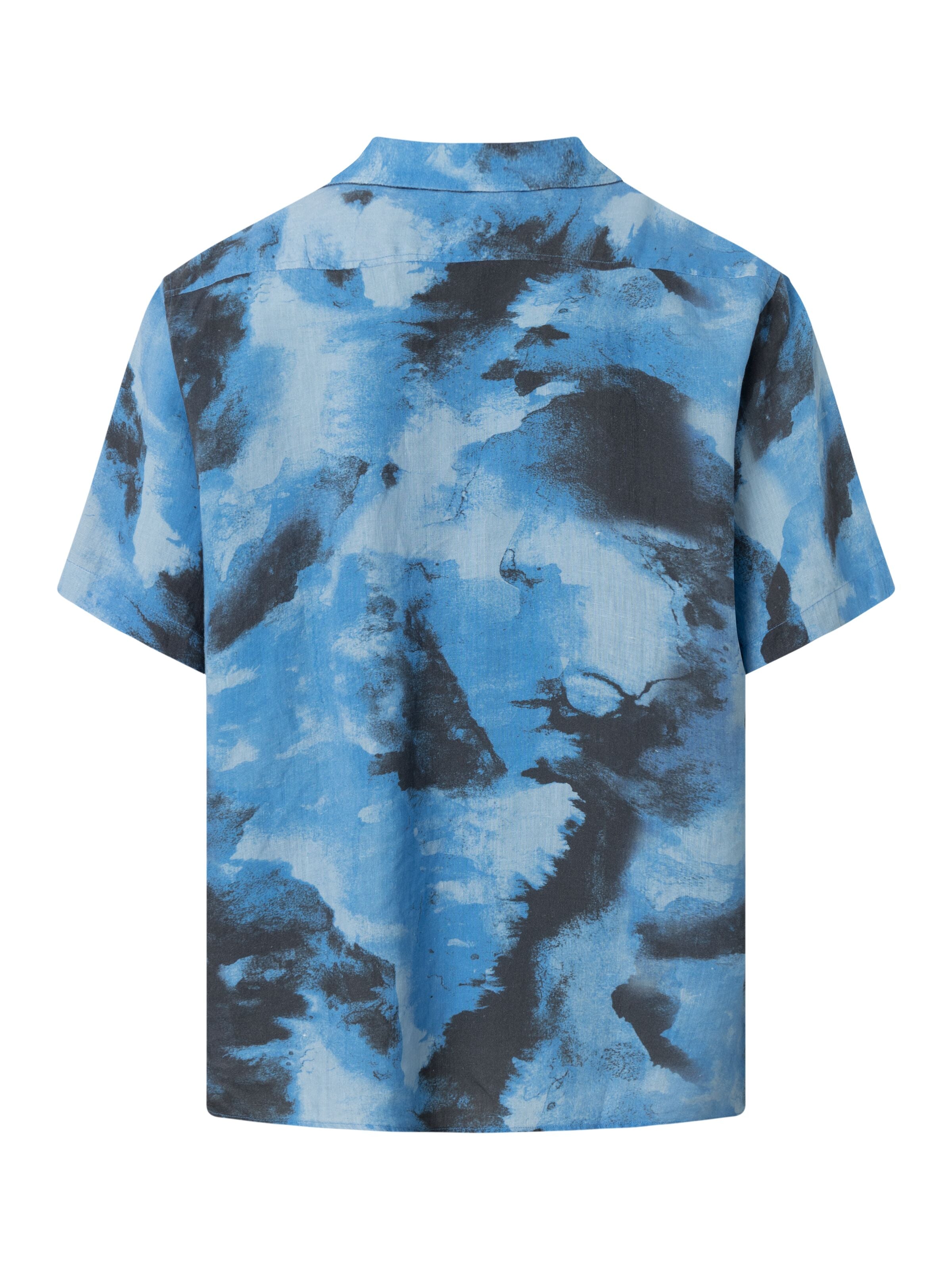 KnowledgeCotton Apparel  - Boxed fit AOP short sleeved linen shirt GOTS/Vegan