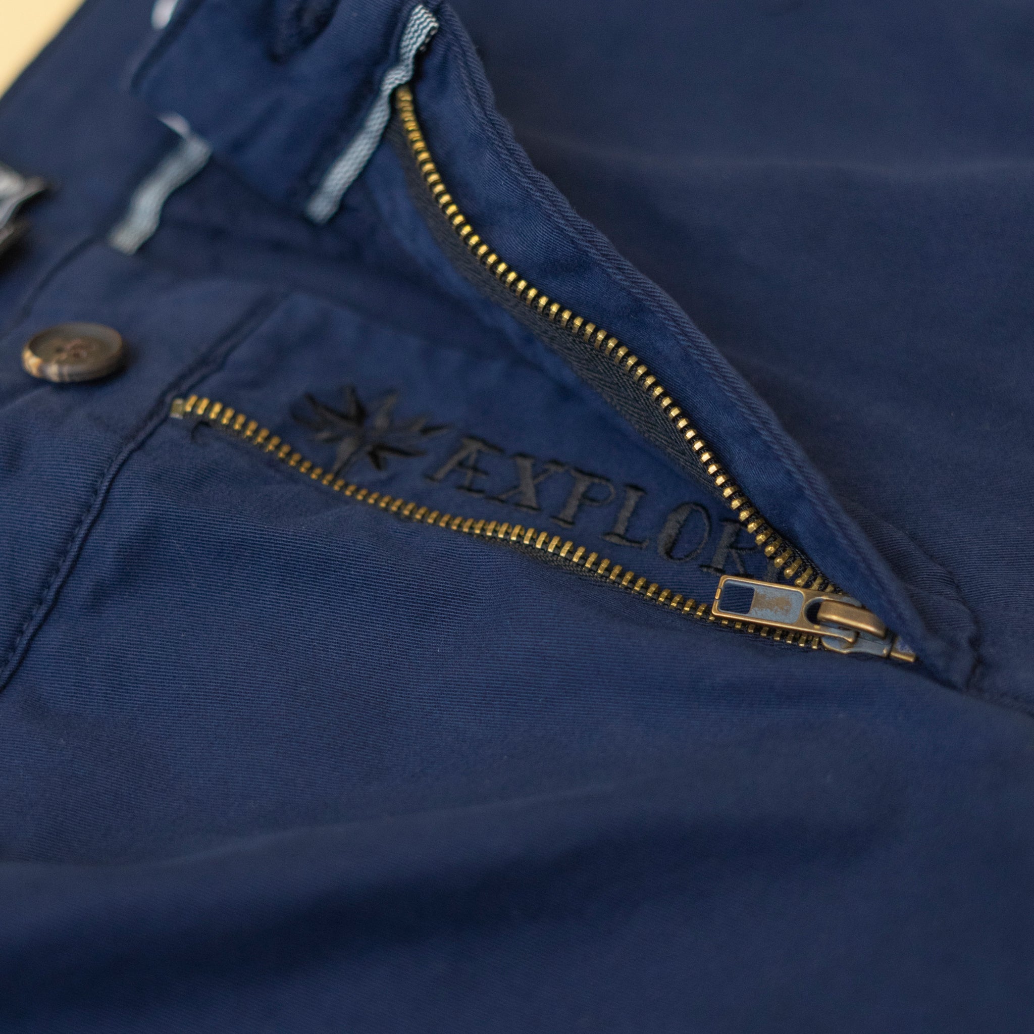 Lakor - Chino Pants (Navy)