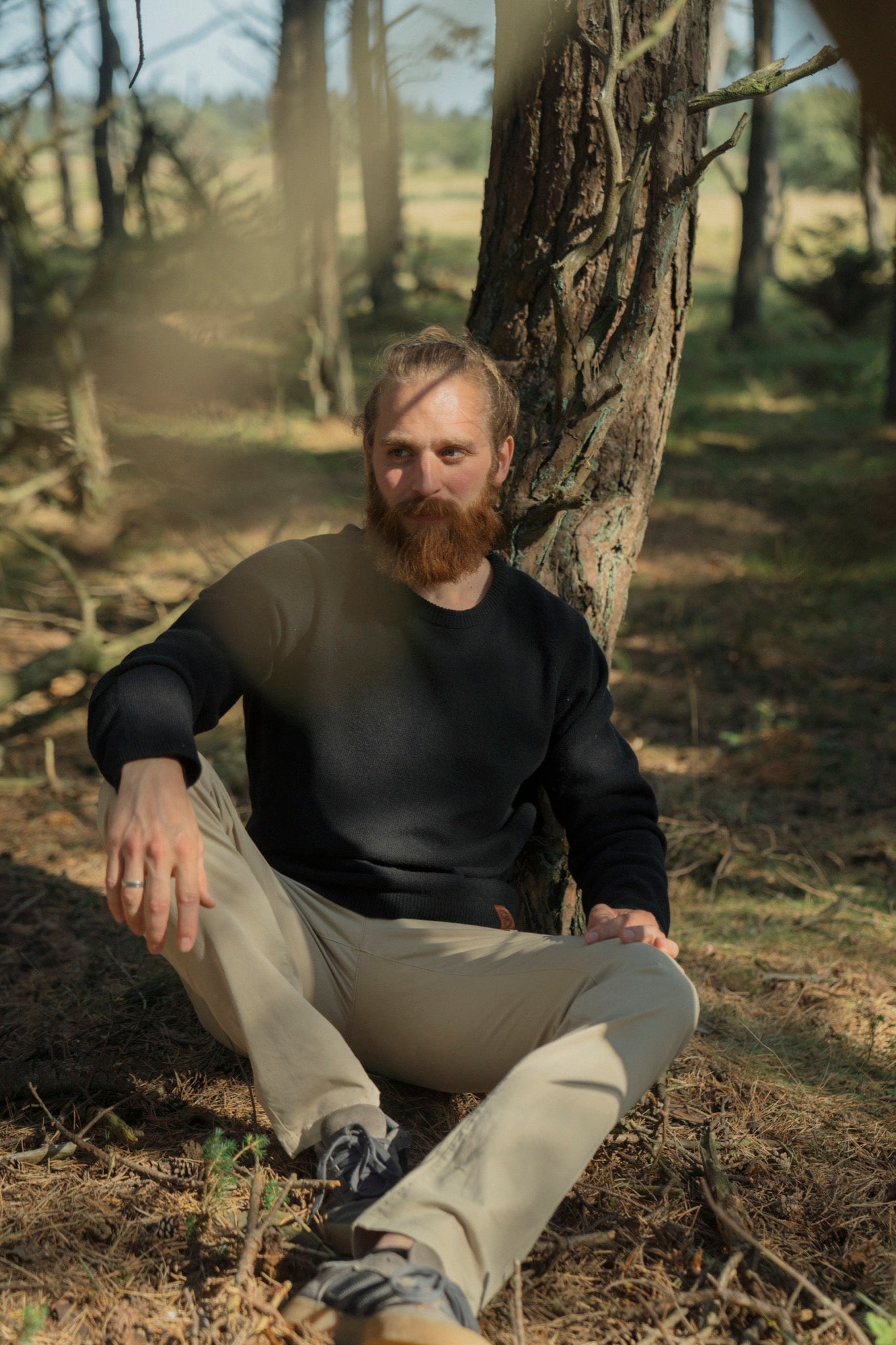 Lakor - Topknot Knit (Black)