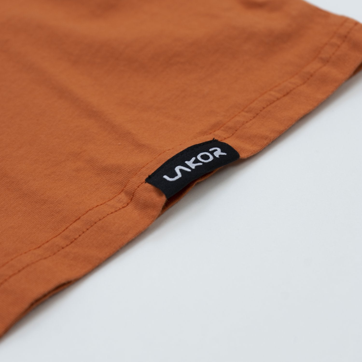 Lakor - Æxplore compass T-shirt