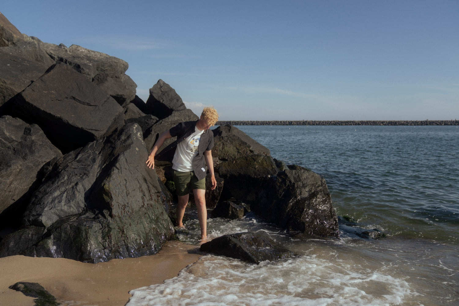 Lakor - Puffin Pipster T-shirt (Off White)