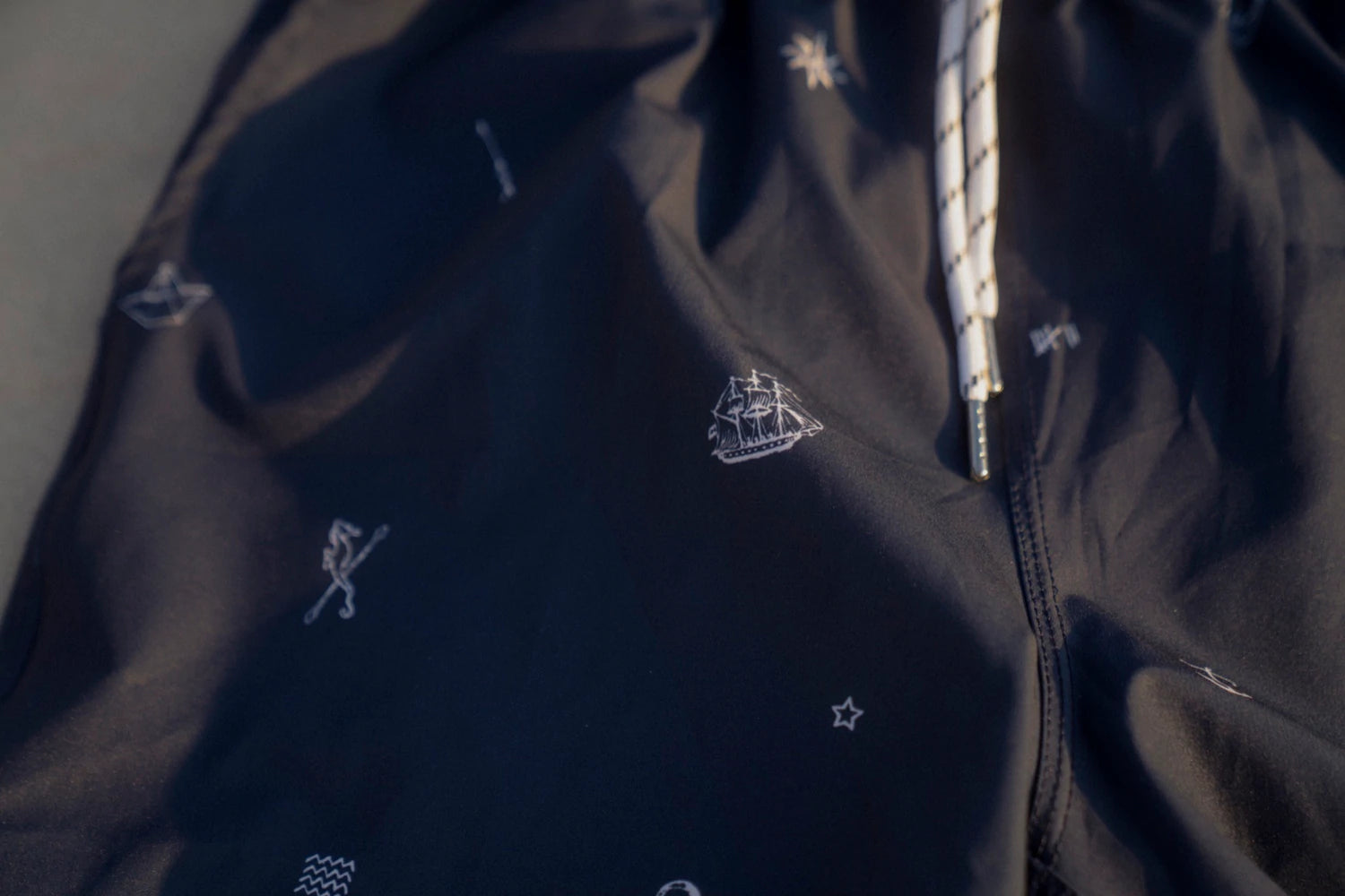 Lakor - Tattoo shorts