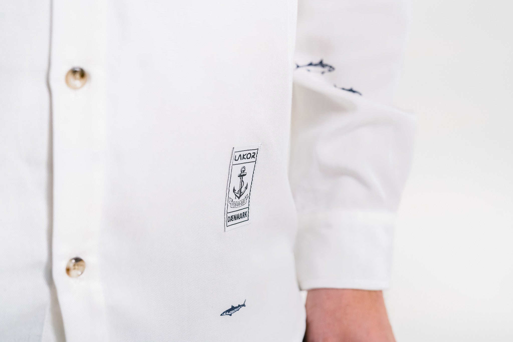Lakor - Mackerel skjorte (hvid)